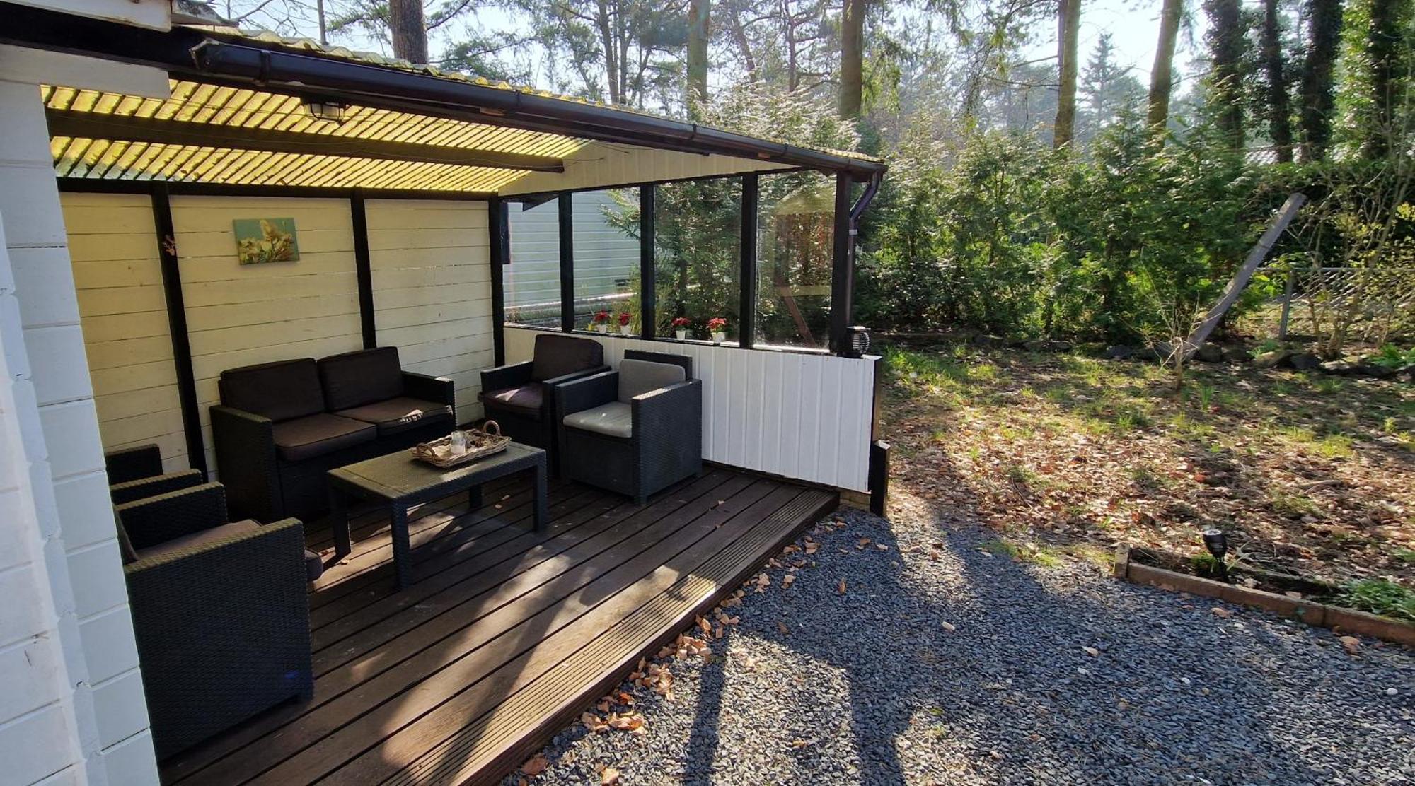 "Dennenhuisje" Op Bospark Ijsselheide Hattemerbroek Exterior photo