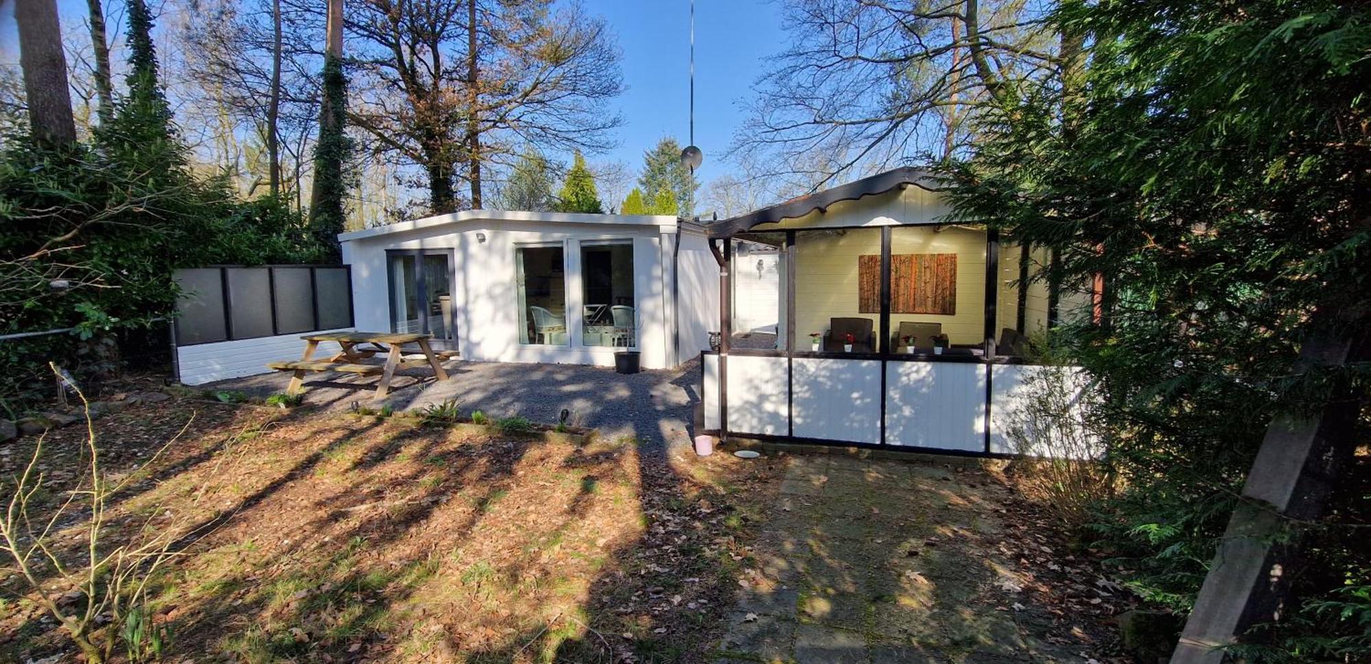 "Dennenhuisje" Op Bospark Ijsselheide Hattemerbroek Exterior photo
